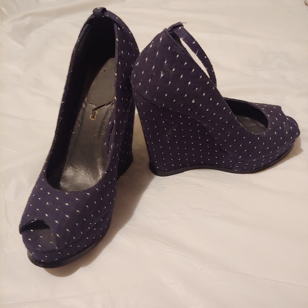 Blue polka dot peeptoe wedges